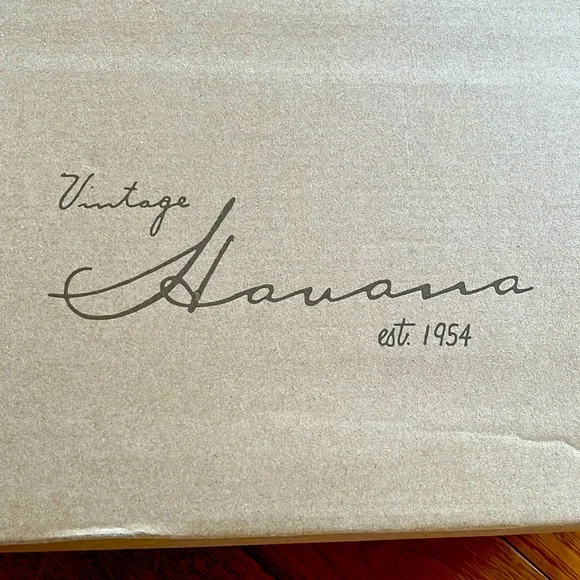 VH design size 7 sneakers with side zip and extra laces - Picture 2 of 4